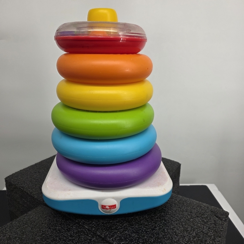 Fisher-Price Rock-a-Stack Baby Toy 6 Rings Rattle Top Multicolor - Picture 4 of 4